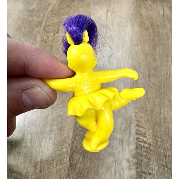 Vintage 1992 Darlin' Dinos Lil Dino Darling Dino Yellow Ballerina Toy Meritus - Picture 4 of 4